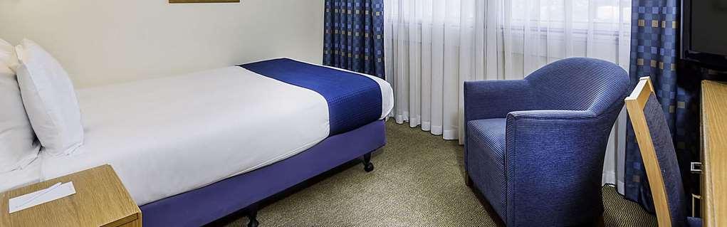 Best Western London Heathrow Ariel Hotel Хейс Номер фото